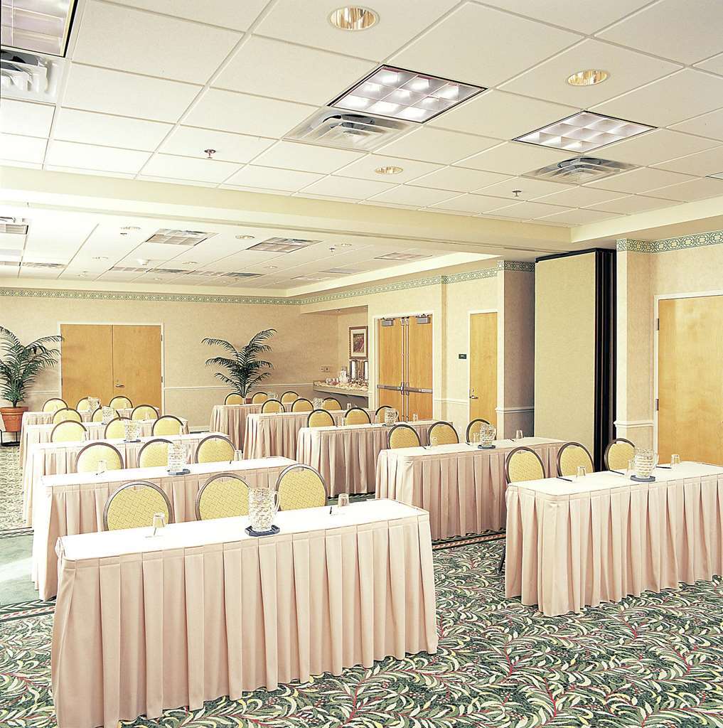 Hilton Garden Inn Cincinnati/Sharonville Instalações foto